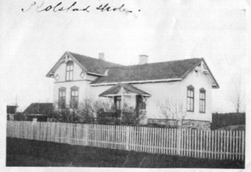 Kolstad Skole.
Bildet er hentet fra Setskog Historielags bildearkiv
